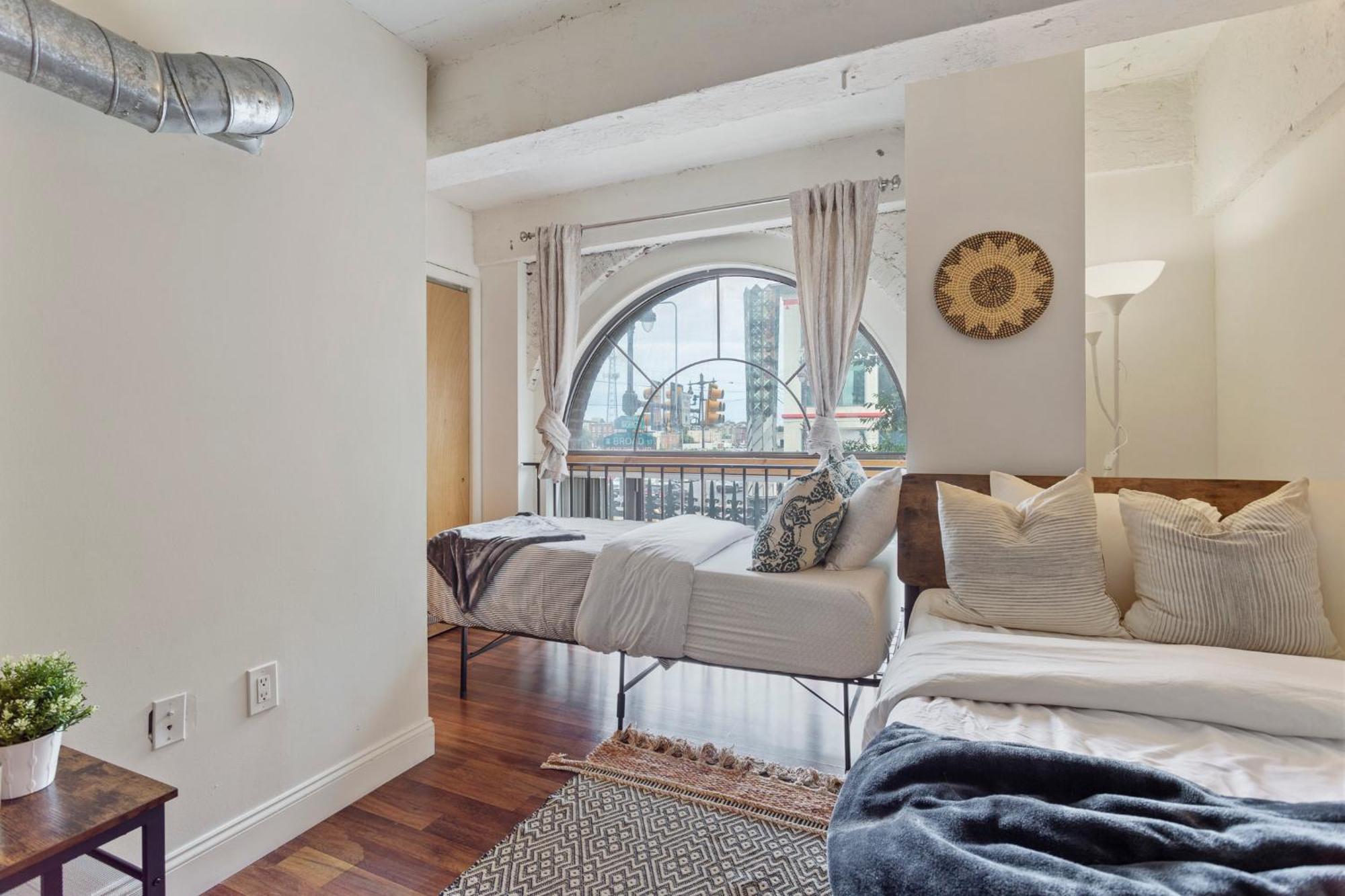 פילדלפיה Sleeps 4! 2Br, Gym, Free Parking, Close To Major Attractions מראה חיצוני תמונה